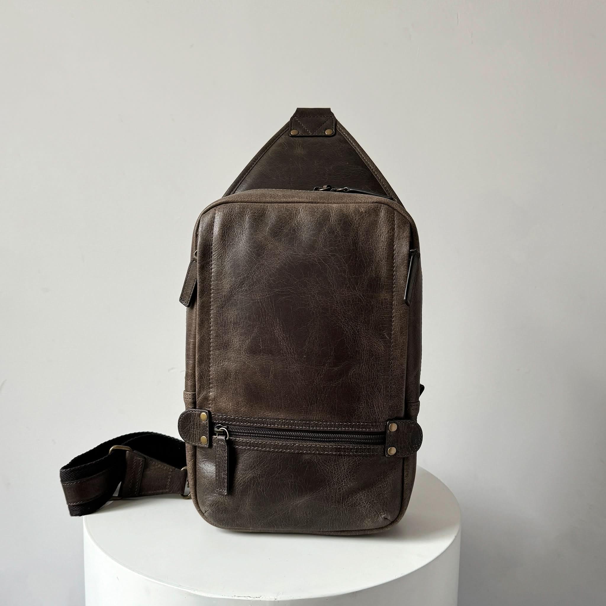 Full-Grain Crazy Horse Leather Sling Bag – Rugged Style, Two-Way Carry